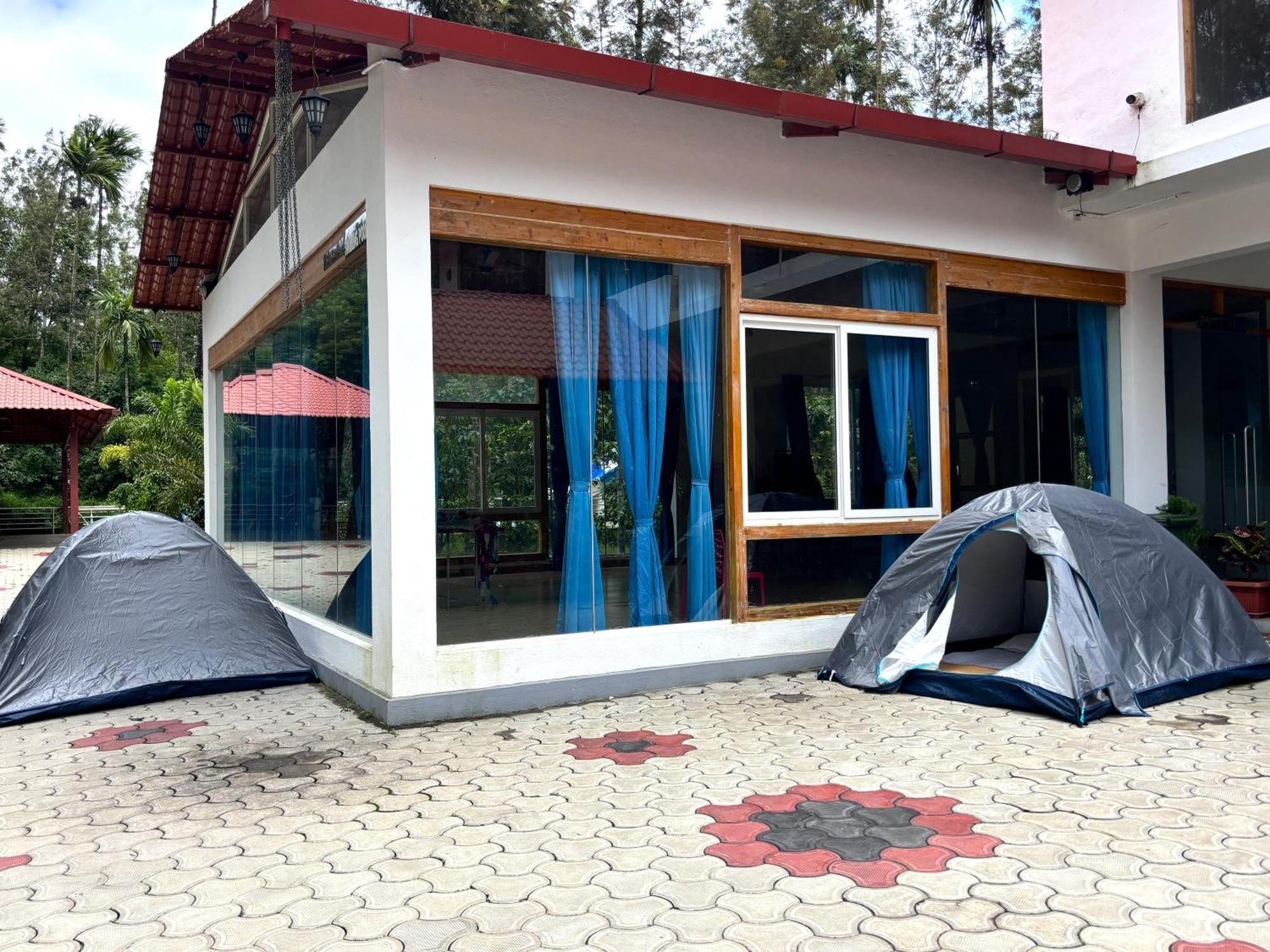 Ecstasy Tent Stay With Swimming Pool & Common Washroom Chikmagalūr Buitenkant foto