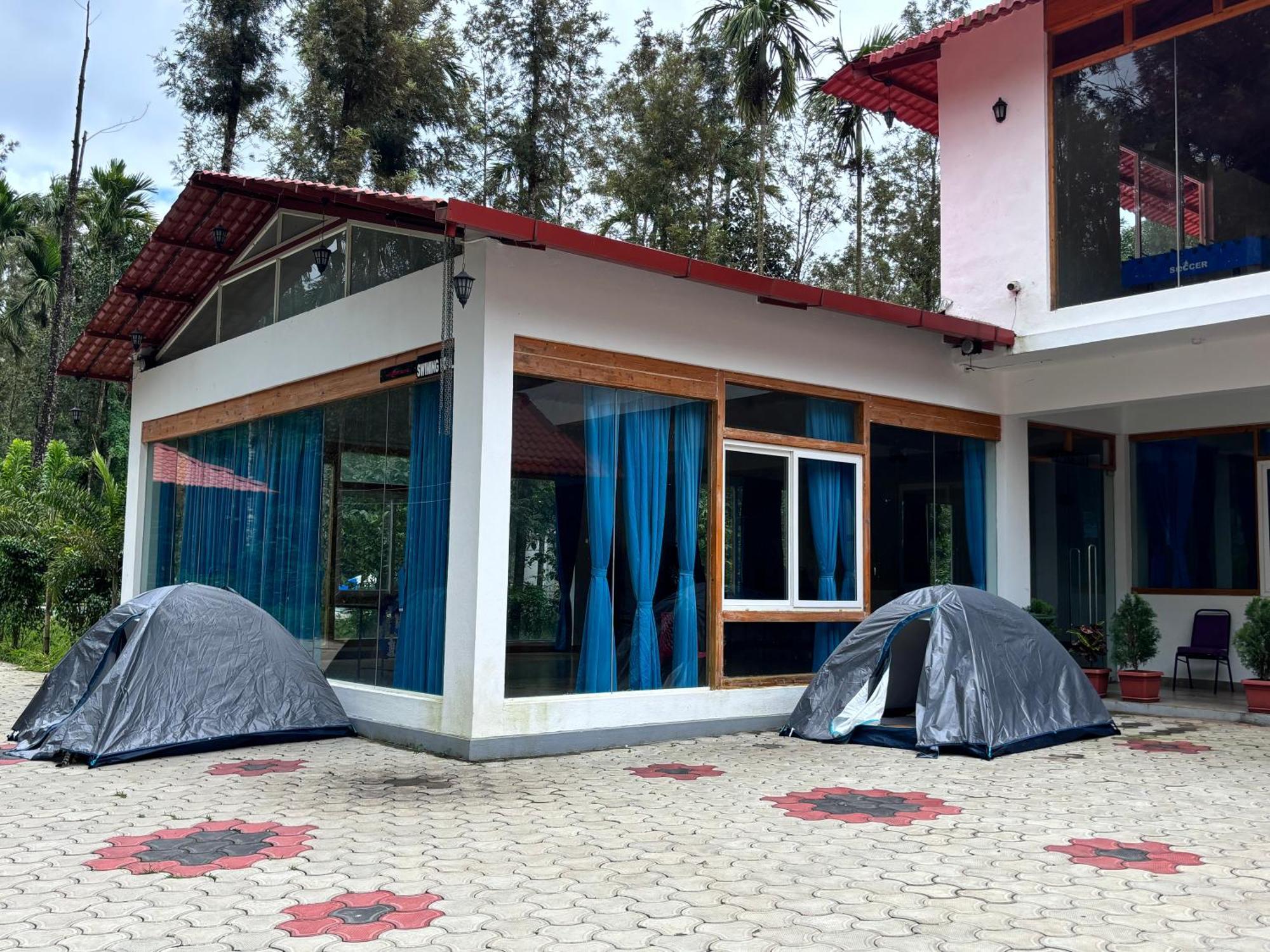 Ecstasy Tent Stay With Swimming Pool & Common Washroom Chikmagalūr Buitenkant foto