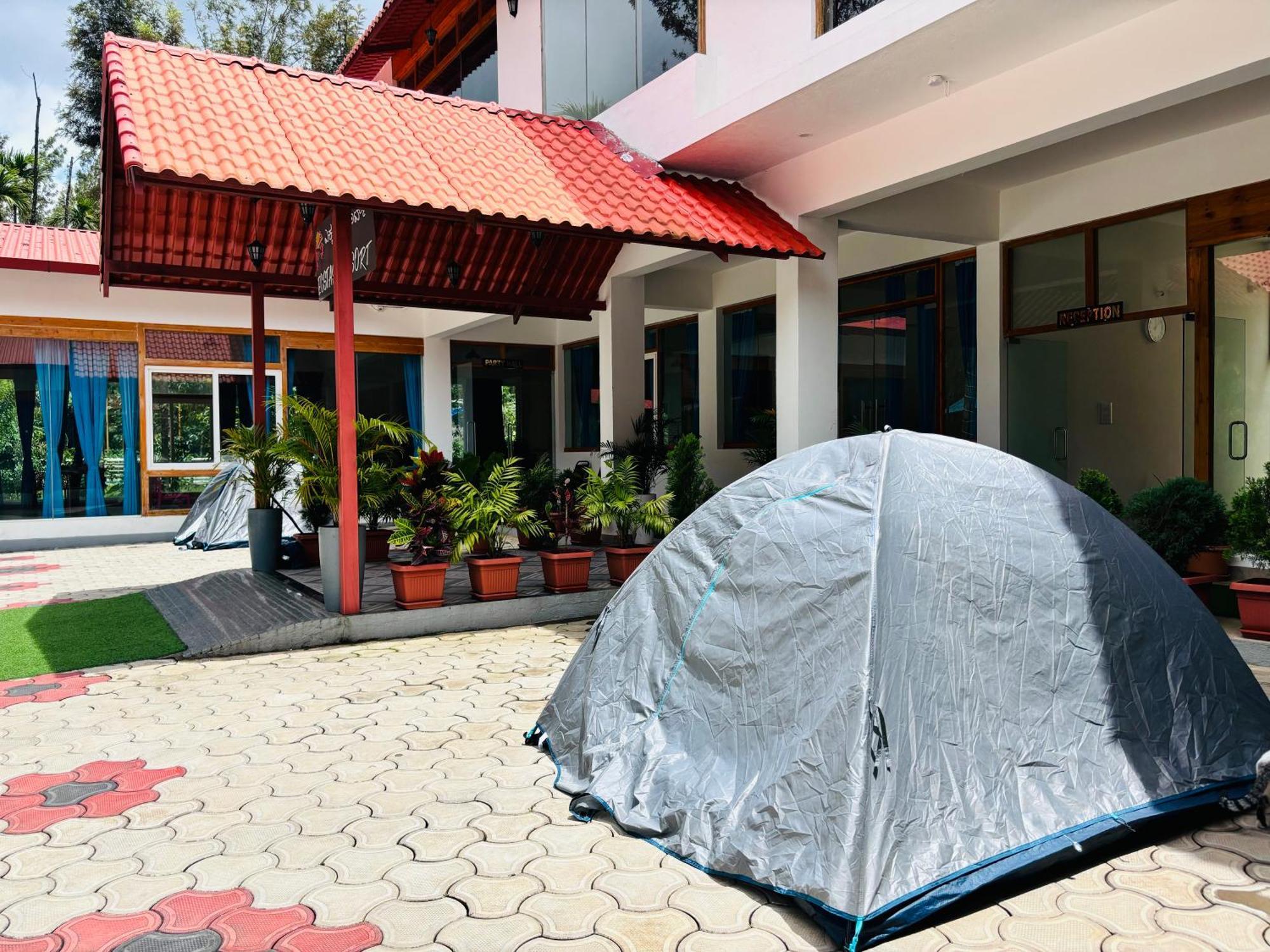 Ecstasy Tent Stay With Swimming Pool & Common Washroom Chikmagalūr Buitenkant foto